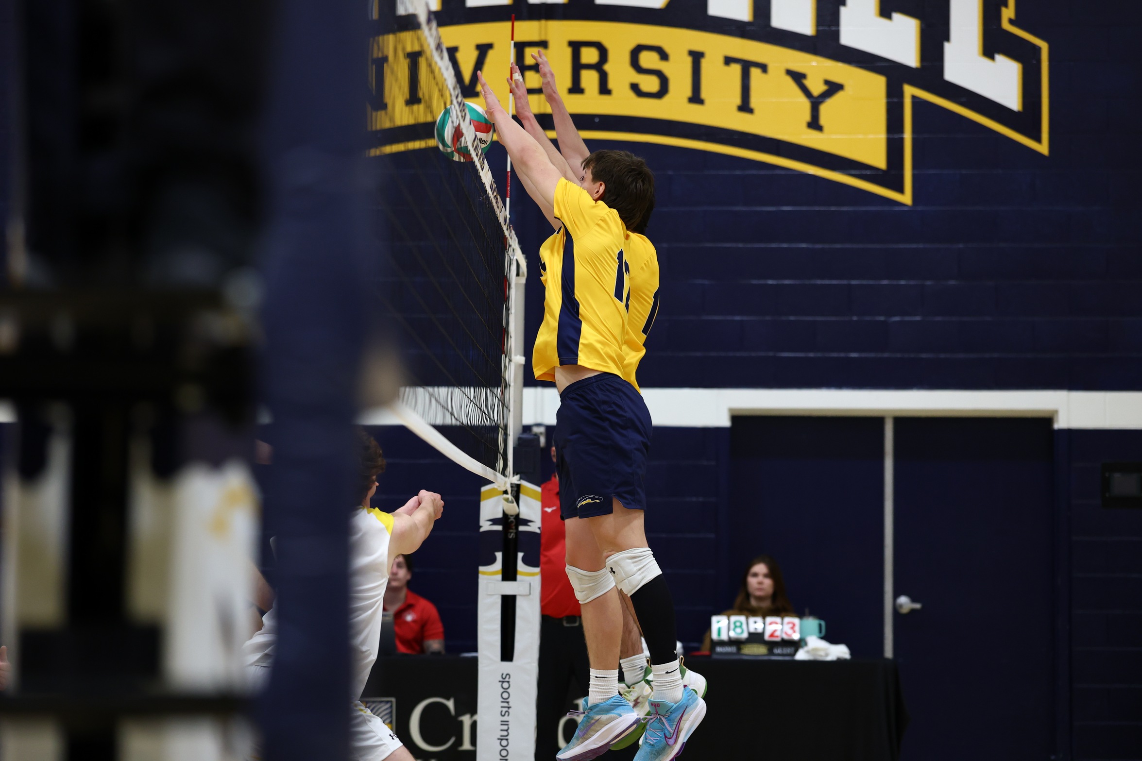 Chargers Battle but Fall in Four Sets at St. Thomas