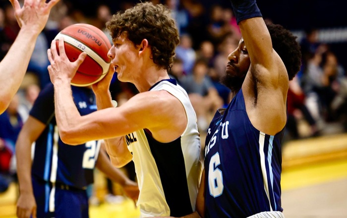 MSVU Stun Chargers 77-66