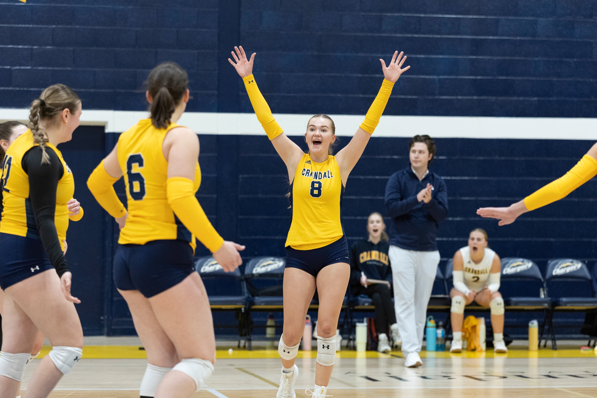 Chargers Sweep USTA 3&ndash;0 at Home
